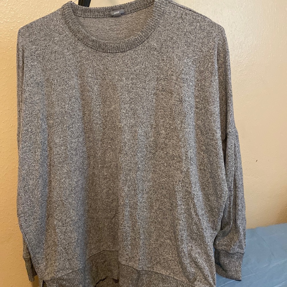 Arie gray top size S